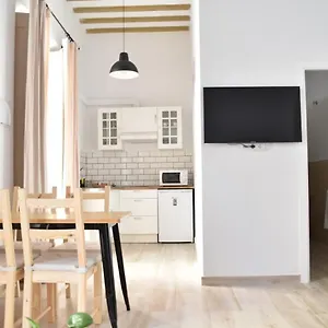 https://apartamento-la-discusin-de-veedor-12.es-andalucia.com
